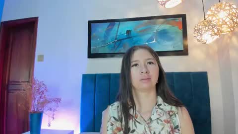 BeckyVidal online show from 11/08/25, 12:22