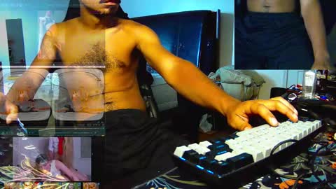 Snapshot of bedstuymonstercock90 chatting on 09/22/25, 12:51 hungnheavy online show from 09/22/25, 12:51