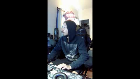 Snapshot of bedstuymonstercock90 chatting on 11/16/25, 12:44 hungnheavy online show from 11/16/25, 12:44