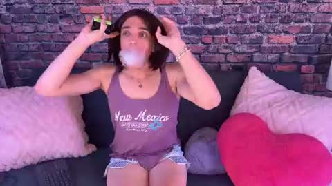 Roxy Runs Far online show from 08/08/26, 12:29