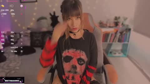       online show from 09/19/25, 08:53