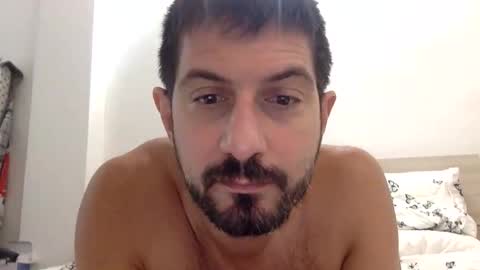 Snapshot of beetle84 chatting on 12/15/25, 10:19 beetle84 online show from 12/15/25, 10:19