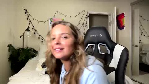 Snapshot of befxckingnice chatting on 01/07/25, 12:55 all links here  online show from 01/07/25, 12:55