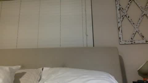 Snapshot of beginnersluck111 chatting on 09/24/25, 02:48 Beginners Luck online show from 09/24/25, 02:48