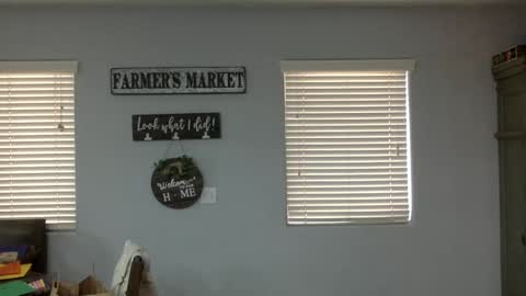 Snapshot of beginnersluck111 chatting on 10/12/25, 05:01 Beginners Luck online show from 10/12/25, 05:01