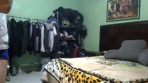 beibyleon69 online show from 02/03/25, 02:47
