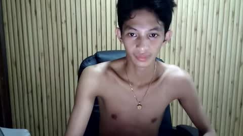 Snapshot of bejjs_08 chatting on 12/01/25, 04:17 brandonjames online show from 12/01/25, 04:17