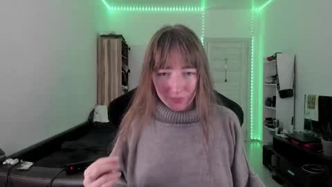 Lisa online show from 09/26/25, 09:57