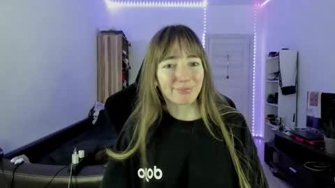 Lisa online show from 10/01/25, 04:13