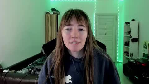 Lisa online show from 10/23/25, 06:28