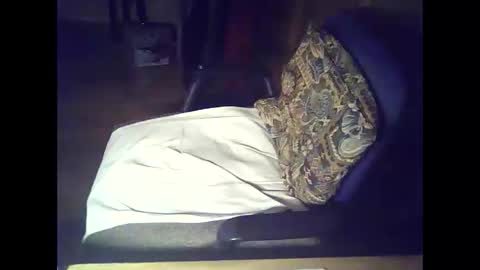 bekklove1 online show from 01/17/25, 04:04