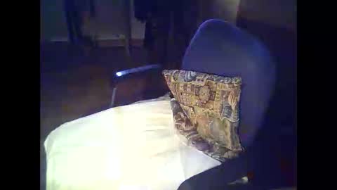 bekklove1 online show from 10/14/25, 02:40