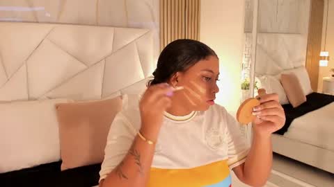 Snapshot of belacampbell chatting on 06/18/26, 05:41 Bela online show from 06/18/26, 05:41