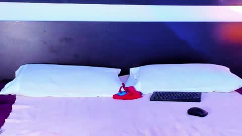 Bela  online show from 11/16/25, 04:01