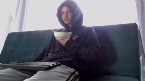 Snapshot of belamiramil chatting on 01/21/25, 06:34 independent model online show from 01/21/25, 06:34