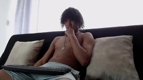 Snapshot of belamiramil chatting on 02/02/25, 06:31 independent model online show from 02/02/25, 06:31