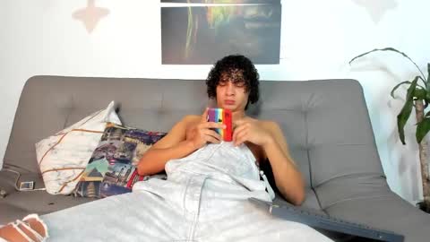 Snapshot of belamiramil chatting on 02/27/25, 05:45 independent model online show from 02/27/25, 05:45