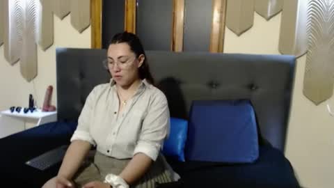 belce online show from 10/24/25, 11:39