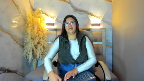 Snapshot of belen_green chatting on 04/10/26, 01:38 Belen online show from 04/10/26, 01:38