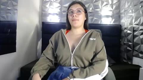 Snapshot of belen_green chatting on 04/21/26, 11:16 Belen online show from 04/21/26, 11:16