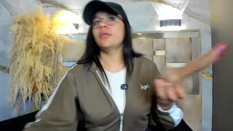 Snapshot of belen_green chatting on 05/08/26, 12:10 Belen online show from 05/08/26, 12:10