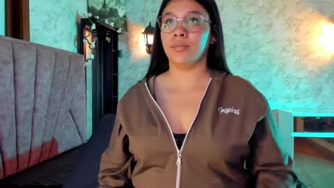 Snapshot of belen_green chatting on 05/24/26, 01:38 Belen online show from 05/24/26, 01:38