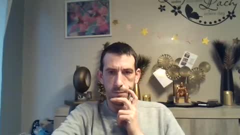 Snapshot of belgianboy33 chatting on 12/05/24, 08:00 Dreamcock online show from 12/05/24, 08:00