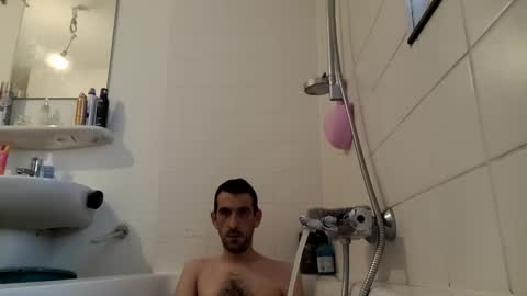 Snapshot of belgianboy33 chatting on 12/05/24, 11:16 Dreamcock online show from 12/05/24, 11:16