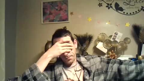 Snapshot of belgianboy33 chatting on 12/30/24, 03:47 Dreamcock online show from 12/30/24, 03:47