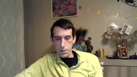 Snapshot of belgianboy33 chatting on 02/03/25, 03:42 Dreamcock online show from 02/03/25, 03:42