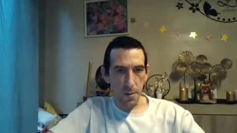 Snapshot of belgianboy33 chatting on 10/23/25, 06:56 Dreamcock online show from 10/23/25, 06:56