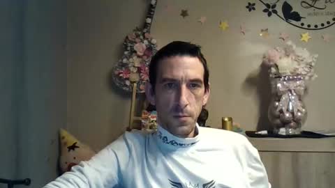 Snapshot of belgianboy33 chatting on 10/31/25, 05:14 Dreamcock online show from 10/31/25, 05:14