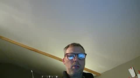 Snapshot of belgianordenary chatting on 10/28/25, 07:23 belgianordenary online show from 10/28/25, 07:23