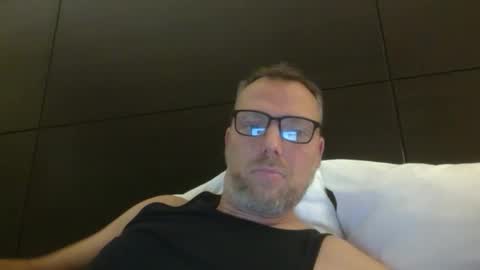 Snapshot of belgianordenary chatting on 11/17/25, 09:31 belgianordenary online show from 11/17/25, 09:31