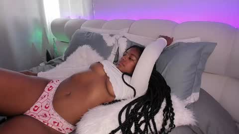  Belkis  online show from 12/18/24, 02:06