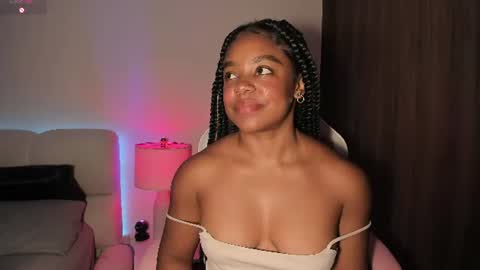 Snapshot of belkis_mills chatting on 07/29/26, 01:42 Belkis online show from 07/29/26, 01:42