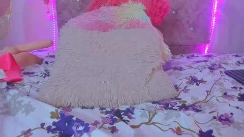 Melanie  online show from 02/07/25, 10:41