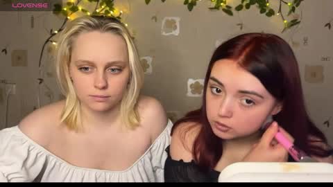 Snapshot of bella_and_alice chatting on 05/13/26, 06:05 bella_and_alice online show from 05/13/26, 06:05