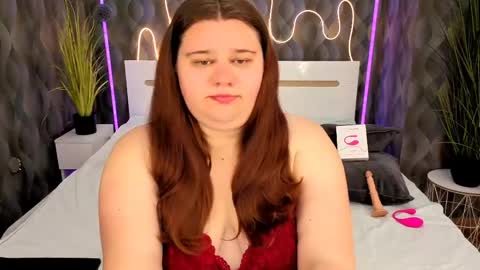Snapshot of bella_blvack chatting on 04/16/26, 05:30 bella_blvack online show from 04/16/26, 05:30