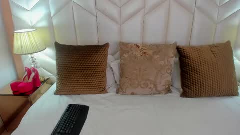 BELLA online show from 09/24/25, 01:36