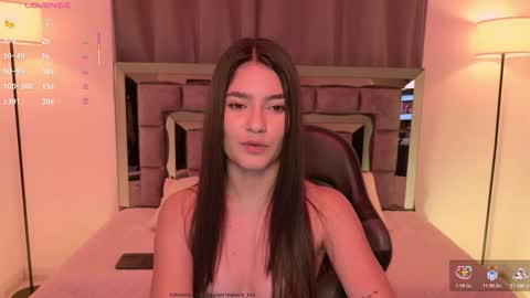 Snapshot of bella_clark2 chatting on 12/18/25, 04:51 Bella online show from 12/18/25, 04:51