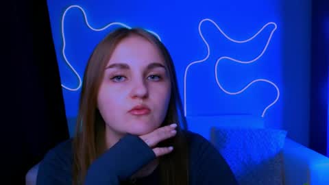 Snapshot of bella_dorn chatting on 03/18/26, 11:57 Bella online show from 03/18/26, 11:57