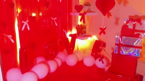 B E L L A  online show from 02/14/25, 07:54