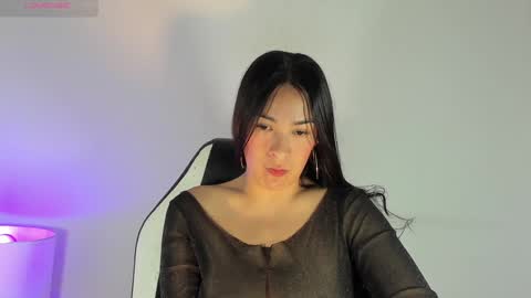 Laura online show from 02/08/25, 03:10