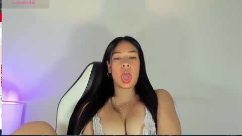 Laura online show from 02/24/25, 06:58