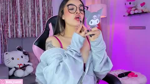 Snapshot of bella_hunteer chatting on 06/15/26, 04:36 bella igbella hunttt online show from 06/15/26, 04:36