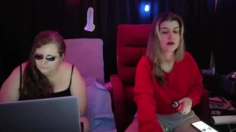 Snapshot of bella_james_1988 chatting on 09/30/25, 05:07 Bella James online show from 09/30/25, 05:07