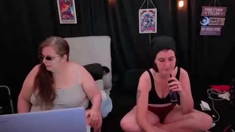 Snapshot of bella_james_1988 chatting on 11/03/25, 04:52 Bella James online show from 11/03/25, 04:52