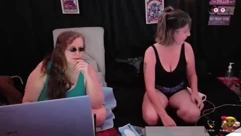 Snapshot of bella_james_1988 chatting on 11/09/25, 04:05 Bella James online show from 11/09/25, 04:05