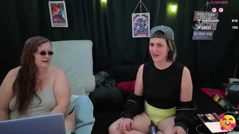 Snapshot of bella_james_1988 chatting on 11/12/25, 04:40 Bella James online show from 11/12/25, 04:40